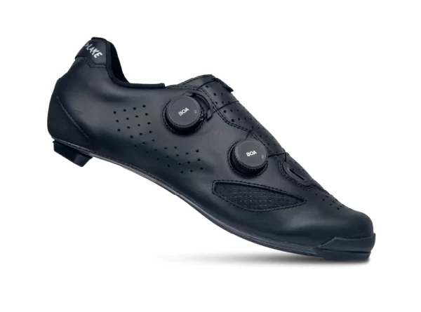 ake CX239 Road Cycling Shoes in White – high-performance, stiff carbon sole shoes for serious road cyclists.